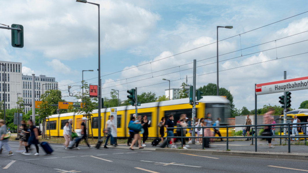 Liderii coaliției de guvernare din Germania au decis reducerea birocrației pentru muncitorii străini