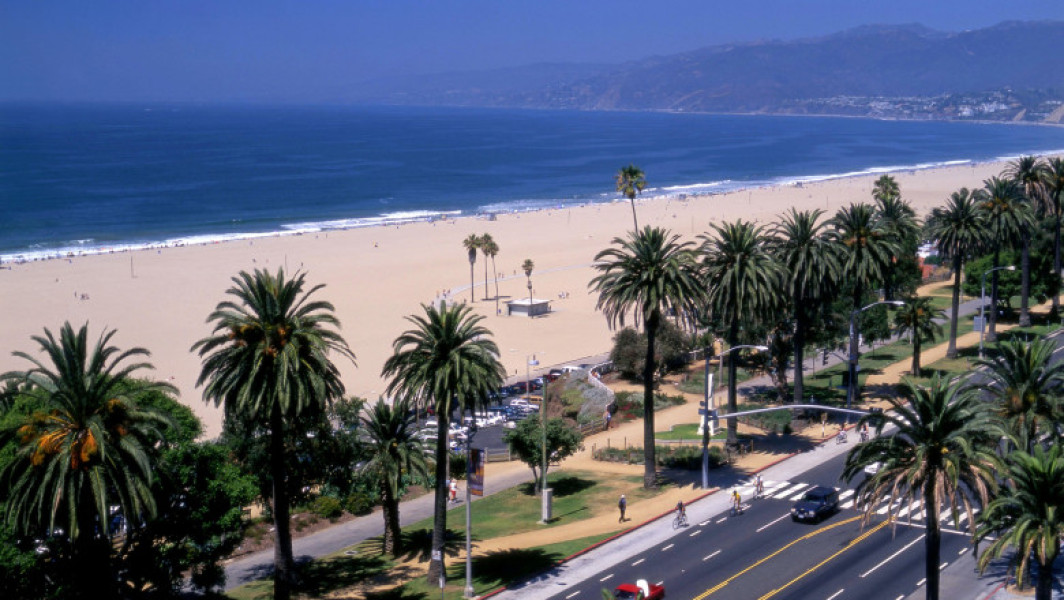 California impune măsuri istorice pentru a combate risipa de apă