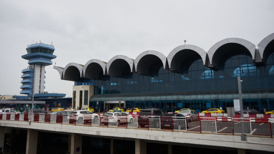 Captură importantă de tutun de narghilea la Aeroportul Otopeni
