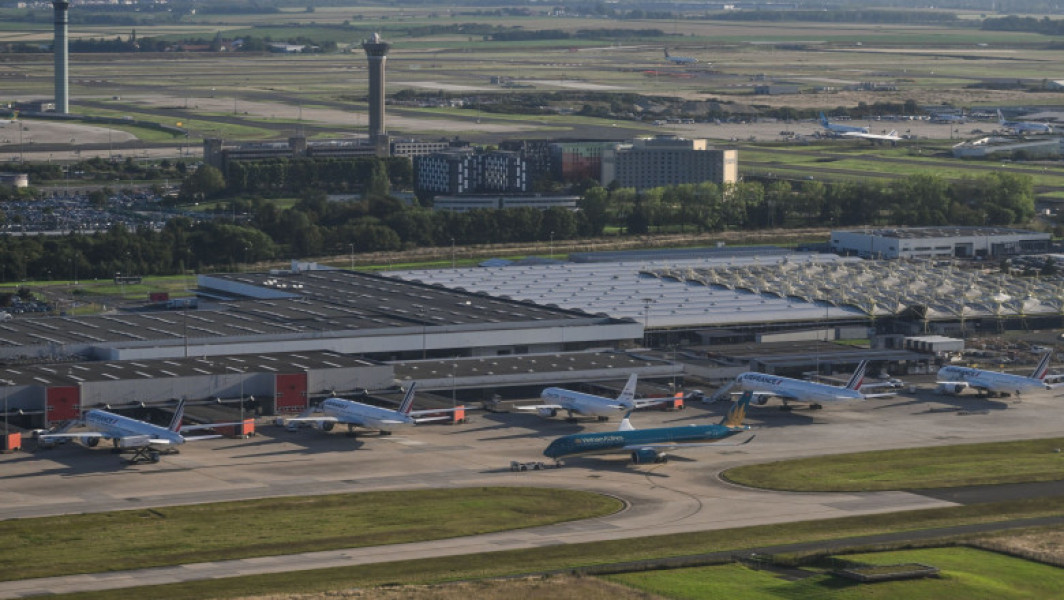 Apel la gevă în Franța. Toate aeroporturile din Paris ar putea fi blocate cu o săptămână înainte de Jocurile Olimpice