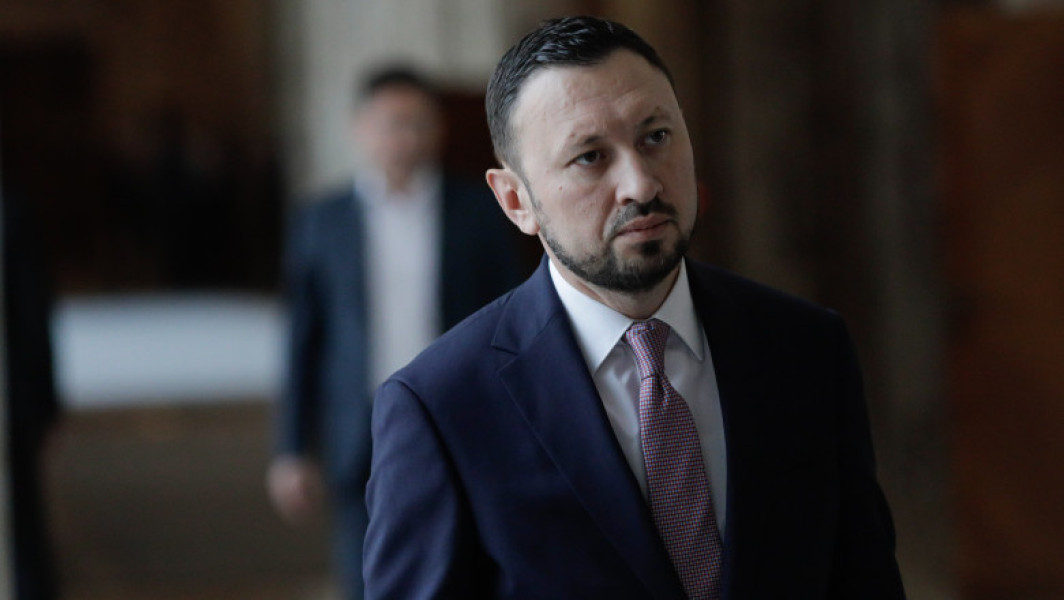 Ministrul mediului atrage atenția asupra creșterii necontrolate a populației de urs brun în România