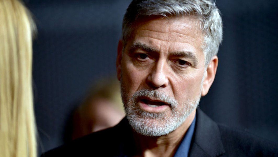 George Clooney cere retragerea candidaturii lui Joe Biden