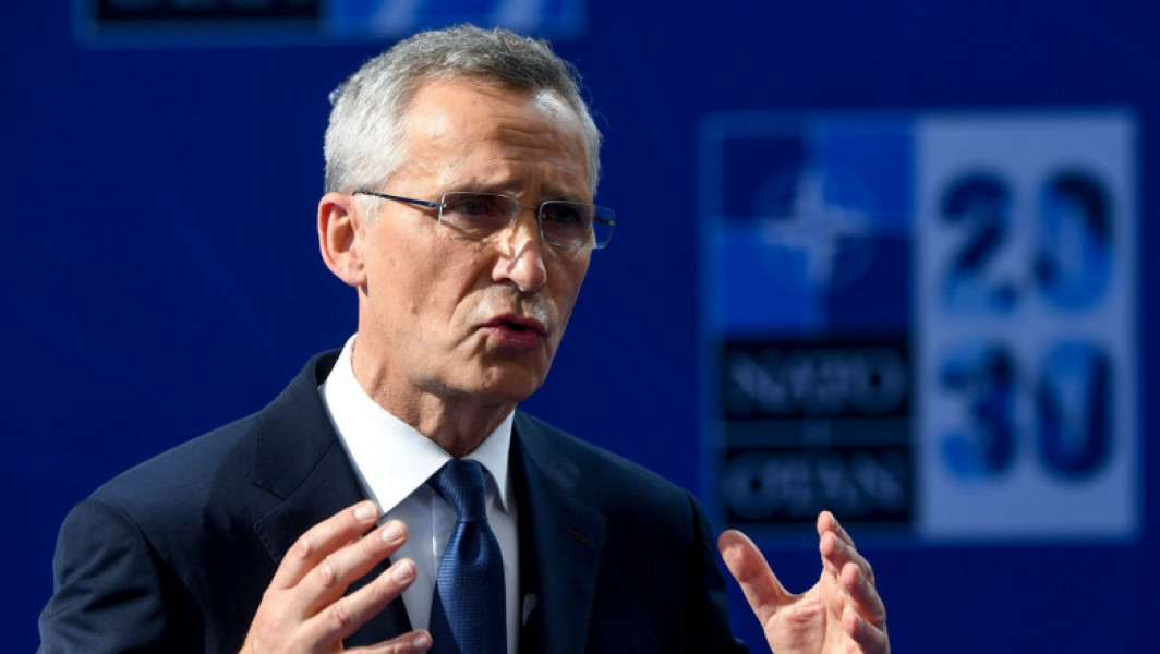 Atacuri cibernetice constante din partea Rusiei, avertizează Jens Stoltenberg