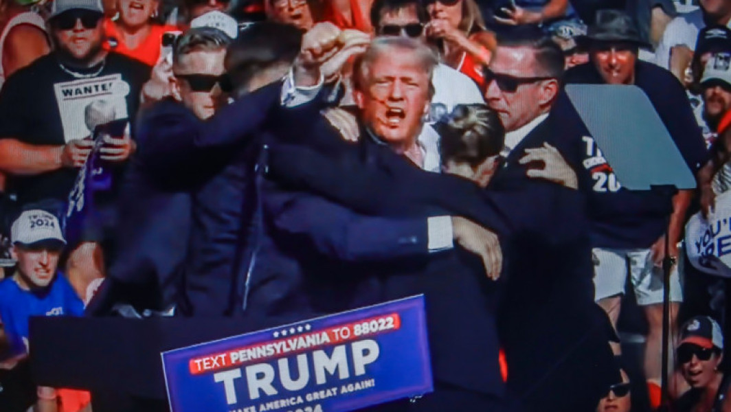 Autorul atacului armat de la mitingul lui Trump se afla in afara perimetrului