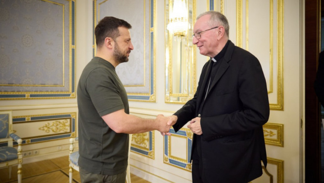 Zelenski discută cu Pietro Parolin despre pace în Ucraina