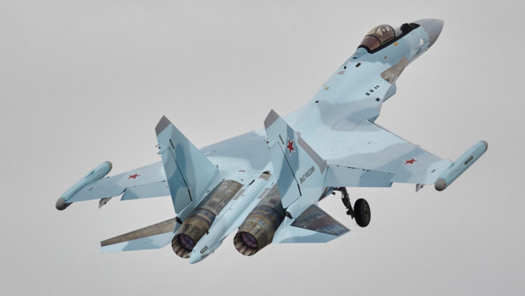 Un avion Su-34 s-a prăbușit în regiunea Volgograd