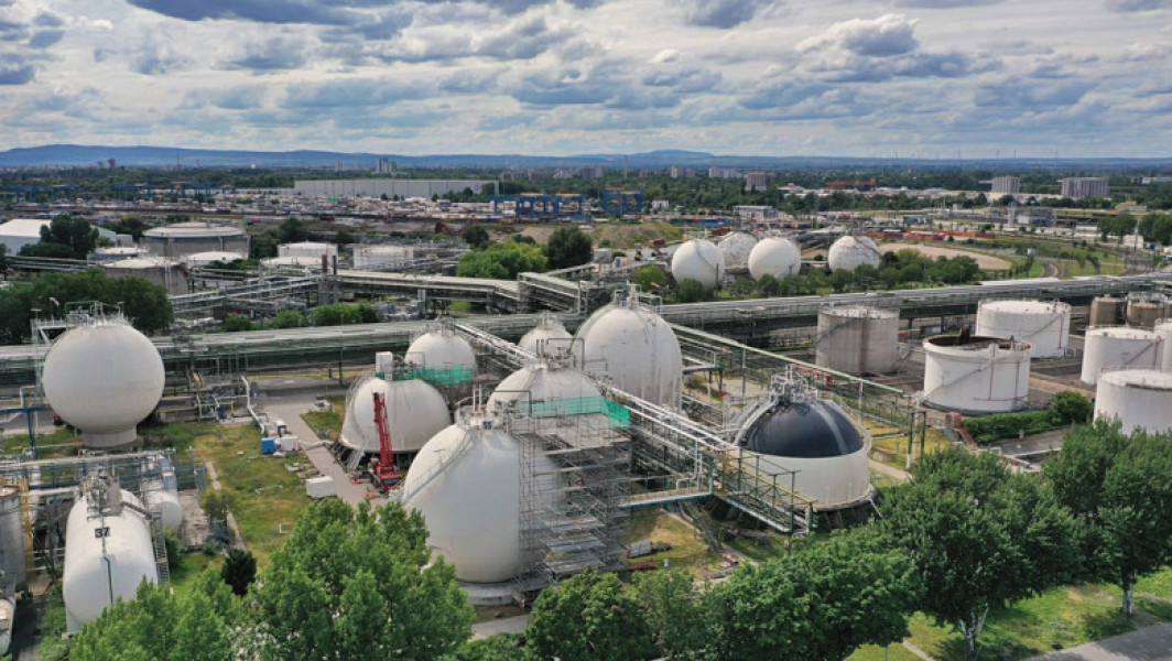 Explozie și incendiu la uzina BASF din Ludwigshafen: 14 răniți ușor
