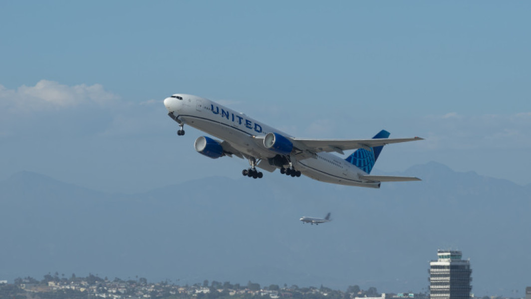 Aterizare de urgență pentru un zbor United Airlines din cauza unei probleme medicale