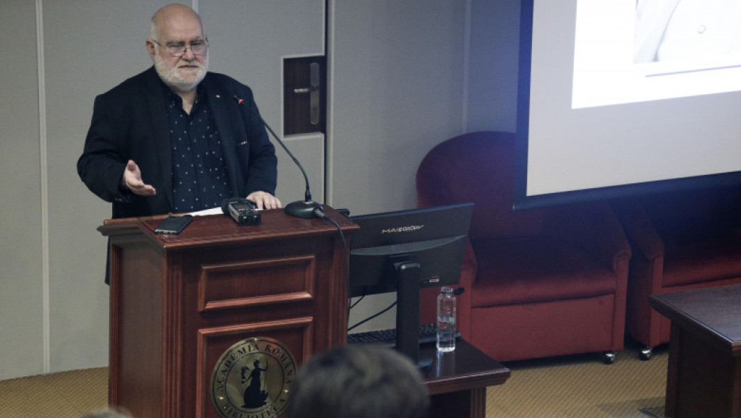 Opoziția cere o anchetă după acuzațiile de abuz împotriva profesorului Alfred Bulai