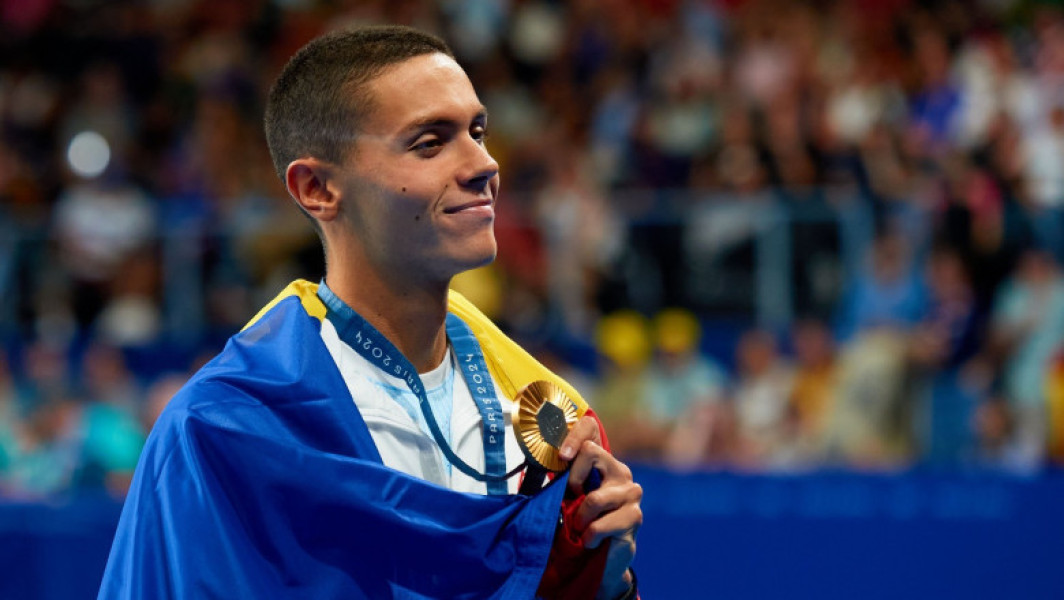 David Popovici: Medaliile olimpice să aducă mai multă atenție pentru sport în România