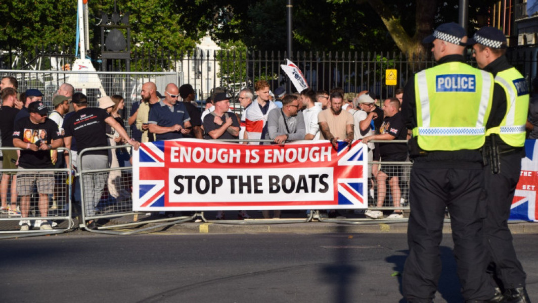 Proteste violente în Anglia după atacul de la Southport
