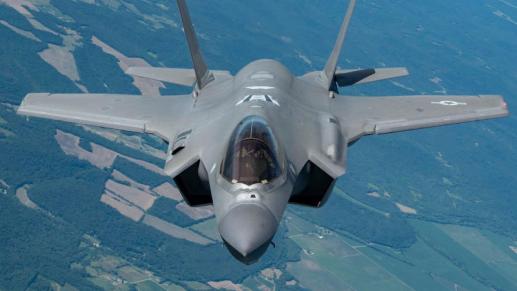 Polonia finalizează primul avion F-35 Lightning II comandat