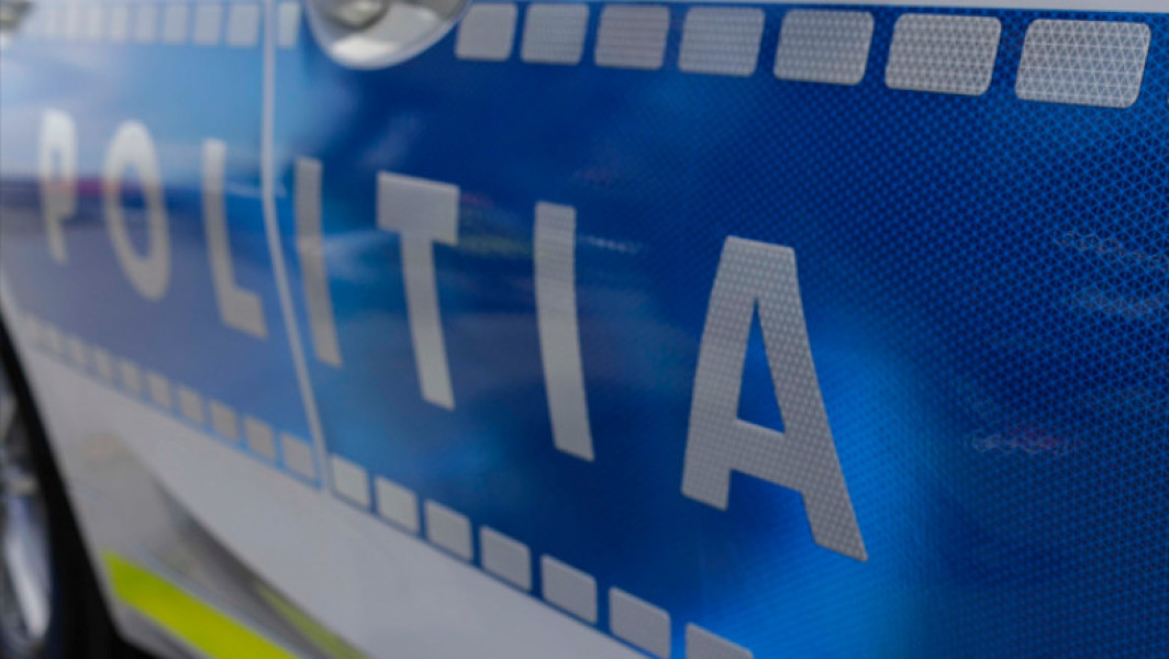 Tânăr prins conducând cu viteza de trei ori mai mare decât limita legală în Ghimbav