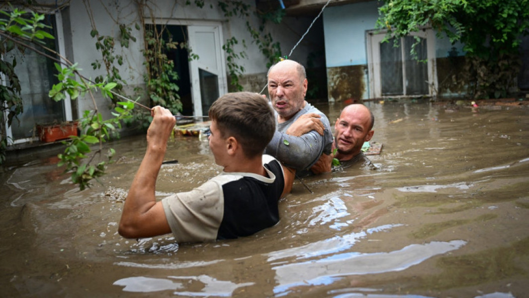 Inundații devastatoare în Galați: Patru victime și mii de locuințe afectate
