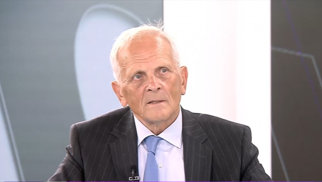 Stolojan: Ruperea coaliției de guvernare ar fi un act de iresponsabilitate