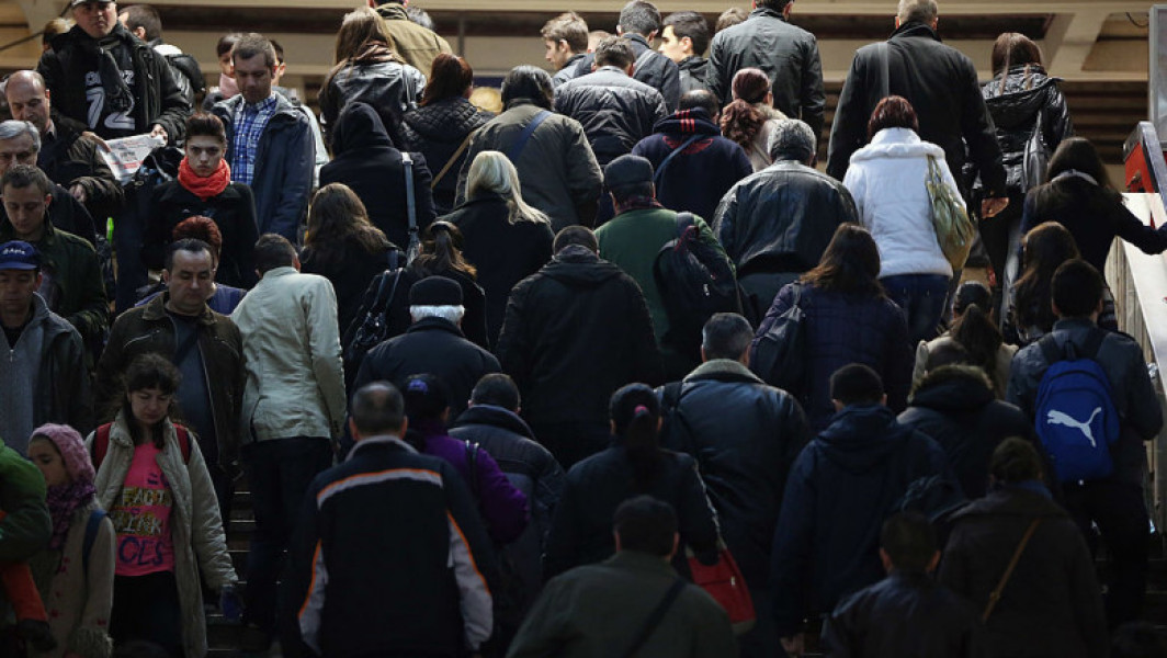 Populația României a scăzut cu 1% în ultimele 12 luni, conform INS