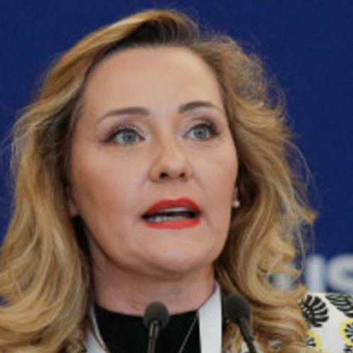 Elena Lasconi acuză un scandal legat de „ferma de troli” și îi contestă lui Mircea Geoană