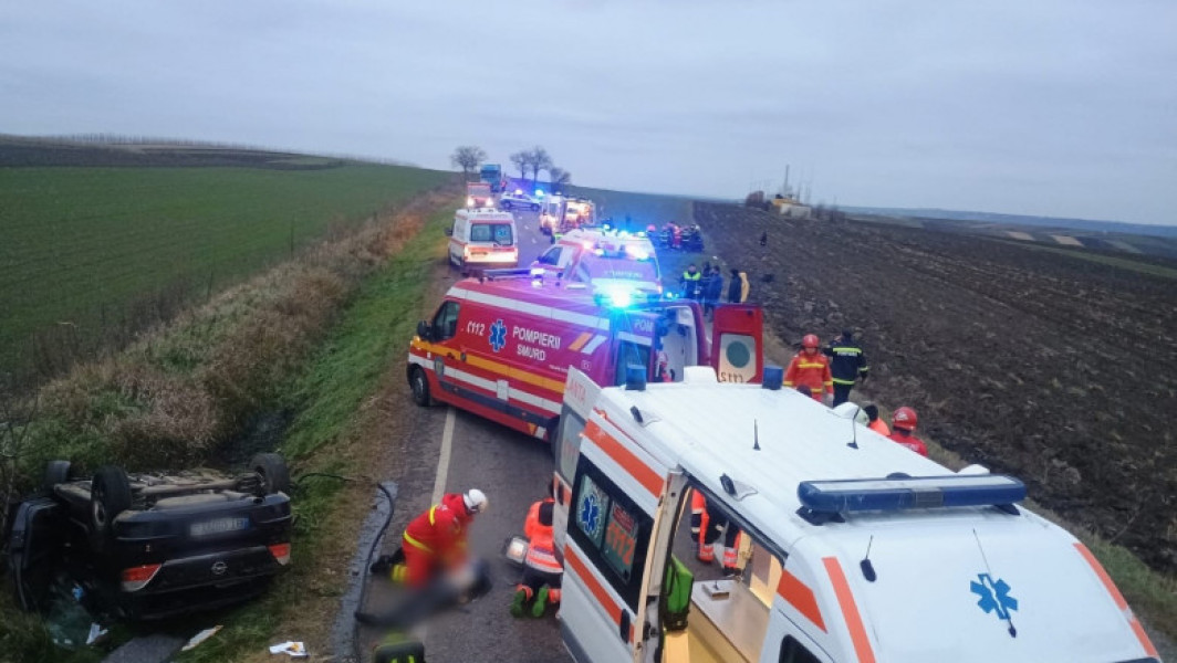 Tragedie pe DN2: Cinci persoane, inclusiv un copil de trei ani, au murit într-un accident