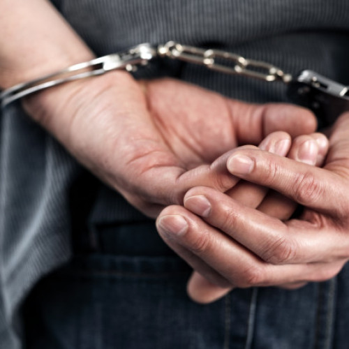 Bărbat din Galați reținut pentru violarea vieții private și furt calificat