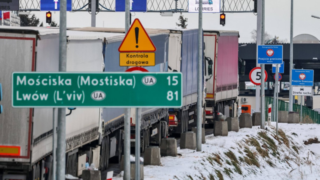 Donald Tusk va negocia cu Ucraina un sistem de licențe de import/export