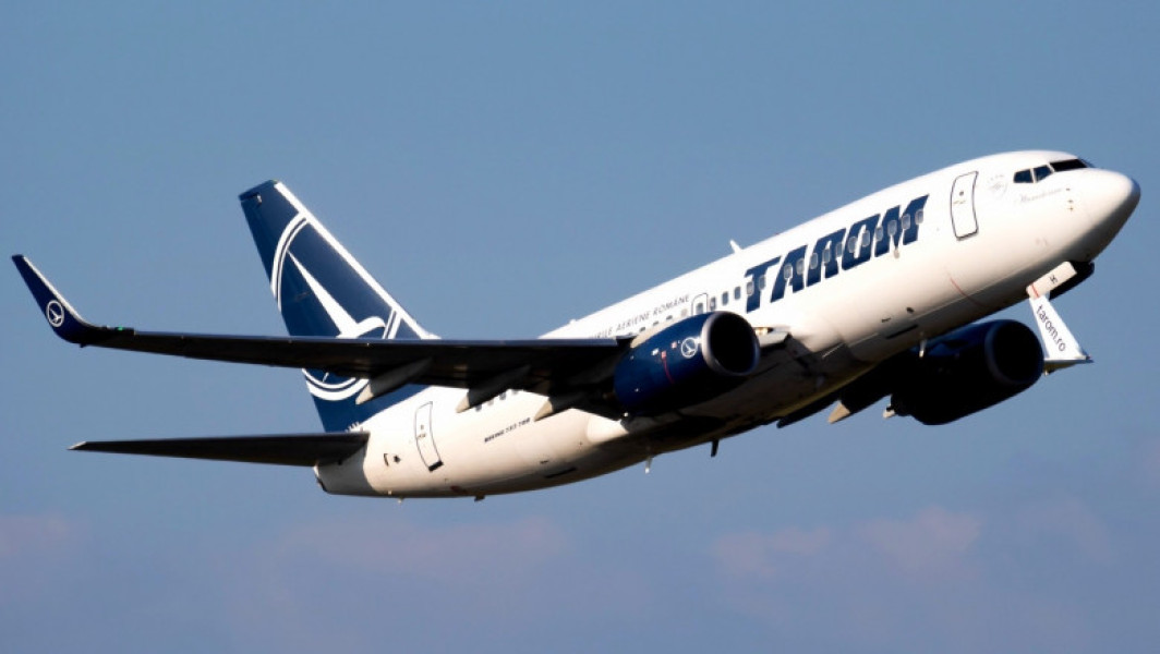 Alertă pe un avion TAROM: pasager cu o lamă la bord!