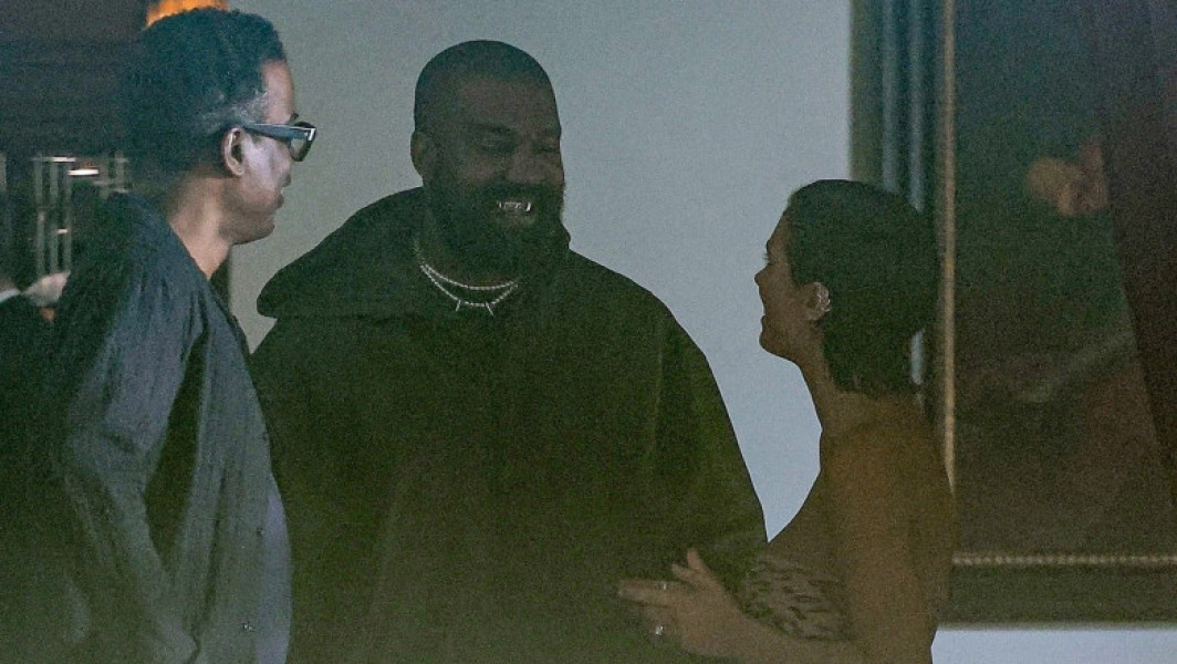 Kanye West a investit 850.000 de dolari în dinți de titan - unic în lume!