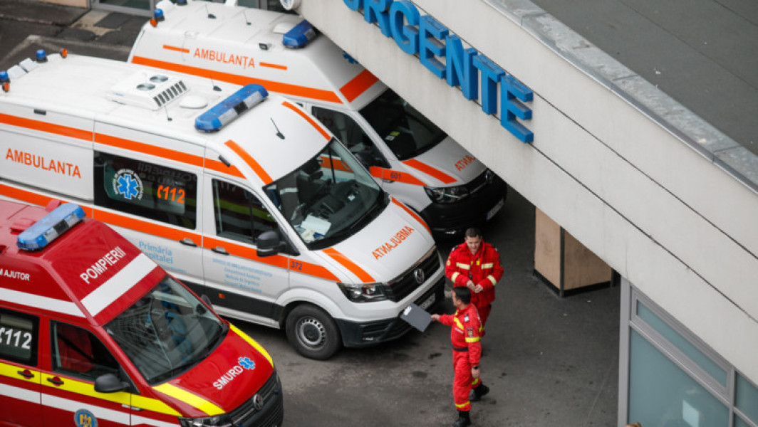 Băiat din Botoșani, dus la spital din cauza inelelor. Medicii au chemat pompierii.