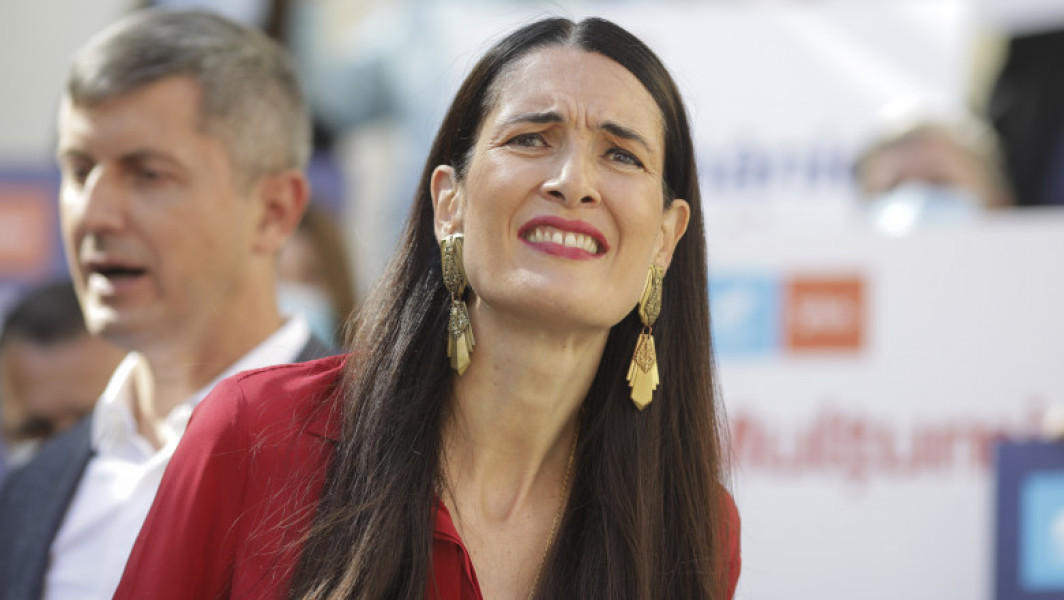 Clotilde Armand întrebată de Negoiță despre borduri Primăriei S3 și licitațiile câștigate pentru străzi