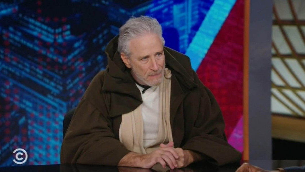 Regele satirei Jon Stewart revine la „Daily Show” pe micul ecran într-un an electoral crucial pentru SUA