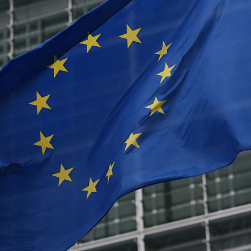 Comisia Europeană amendează Volkswagen și alți producători auto cu 458 milioane de euro