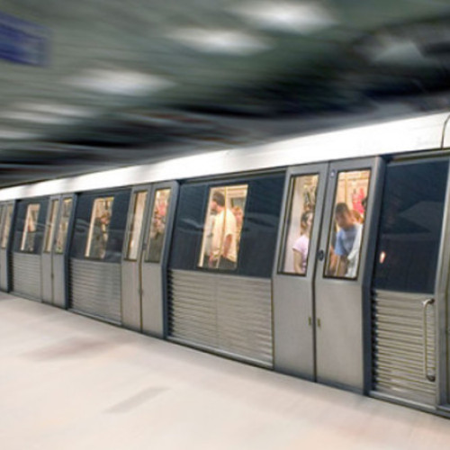 Degajare de fum la metrou, circulația oprită temporar