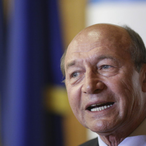 Traian Băsescu cere demisia lui Marcel Ciolacu