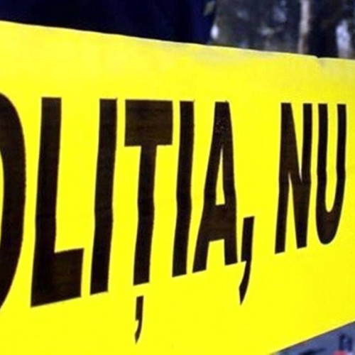 Trei persoane salvate dintr-un bazin cu apă în Lunguletu