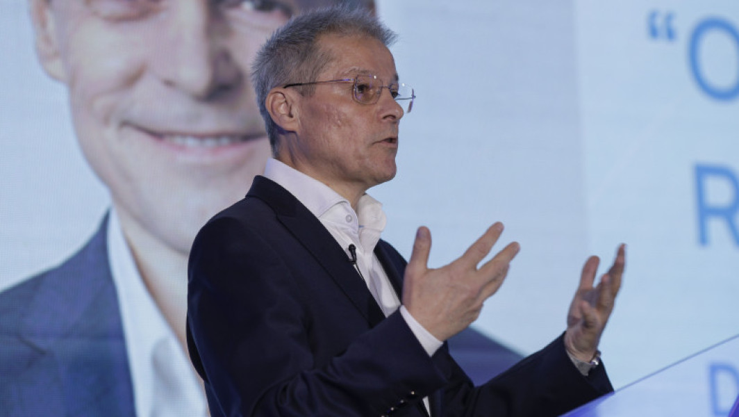 Scandalul Roșia Montană: Cioloș aduce noi acuzații, Ponta menționat de 161 de ori în cererea de despăgubiri