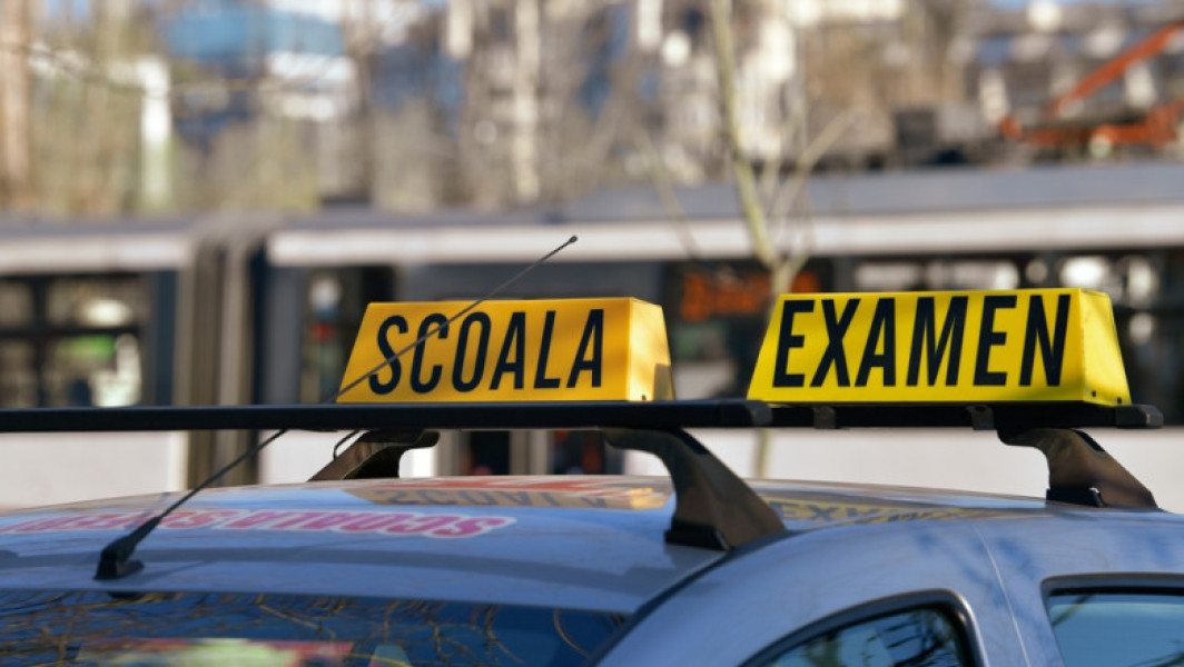 Poliţiştii din Timişoara opresc şofer drogat în timpul examenului pentru permis auto