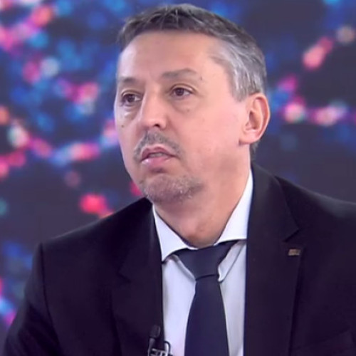 Exclusiv Sfatul ministrului Daniel David pentru părinți: „Să își ducă luni copiii la școală”. Ce spune despre „esența” profesiei de dascăl