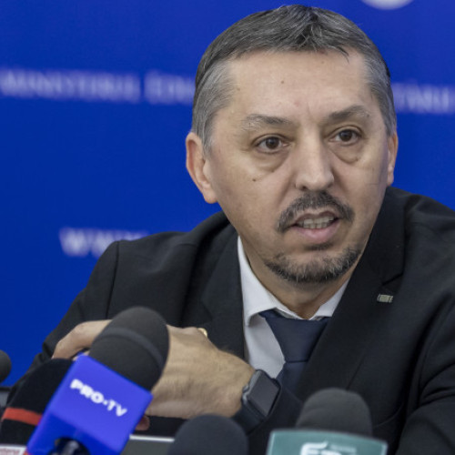 Daniel David: studenții care lucrează în timpul studiilor să rezolve problemele la nivelul universității, iar bursele să revină