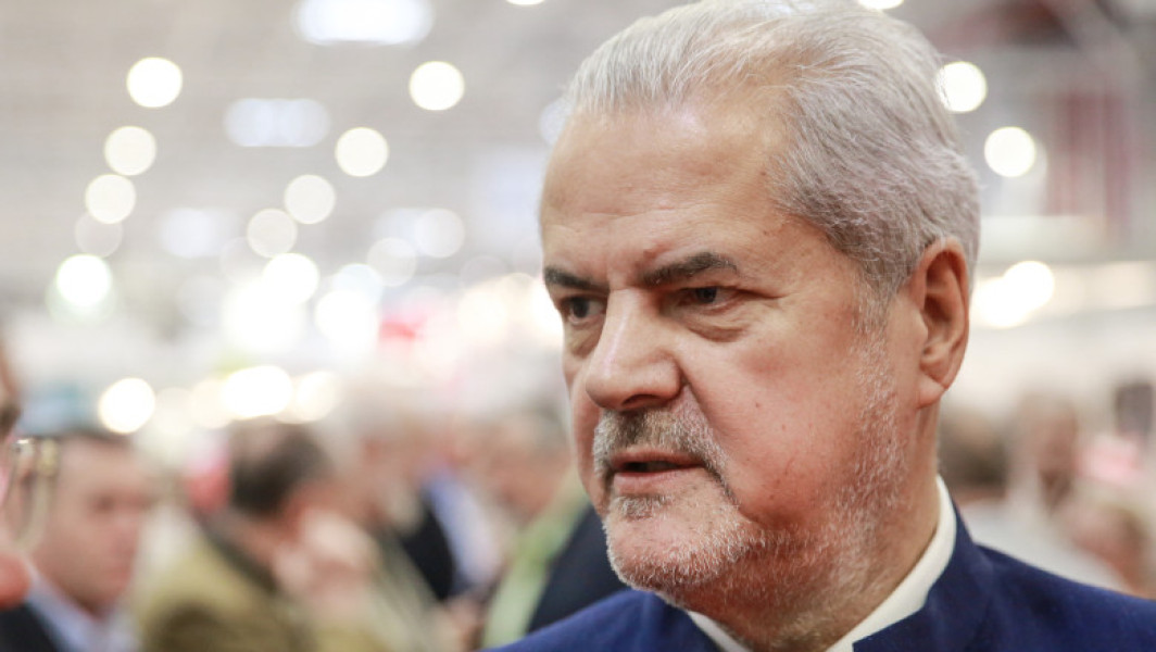 Năstase ironizează Vlad Gheorghe și îl numește „păcălici” după retragerea statutului de utilitate publică