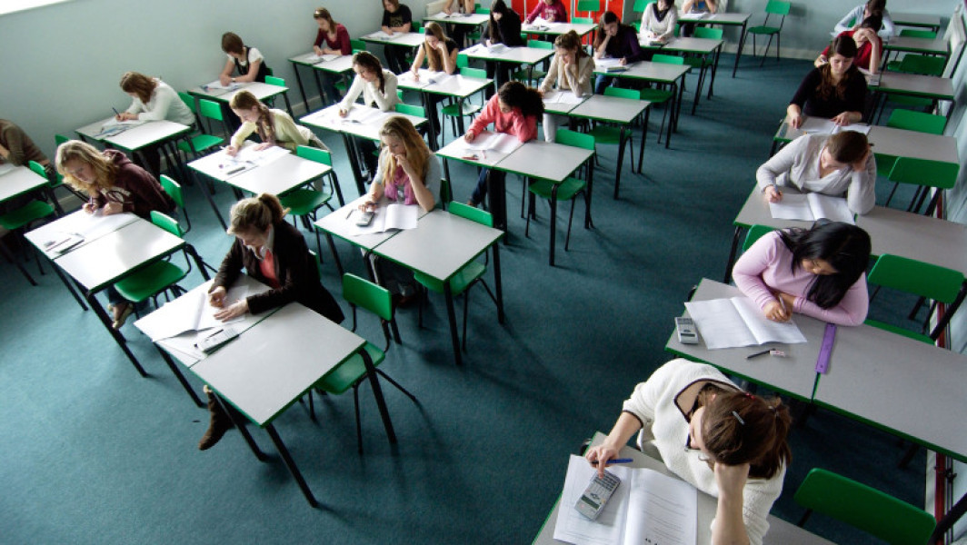 Elevă de 9 ani din Grenada obține bacalaureatul în Franța, cea mai tânără absolventă