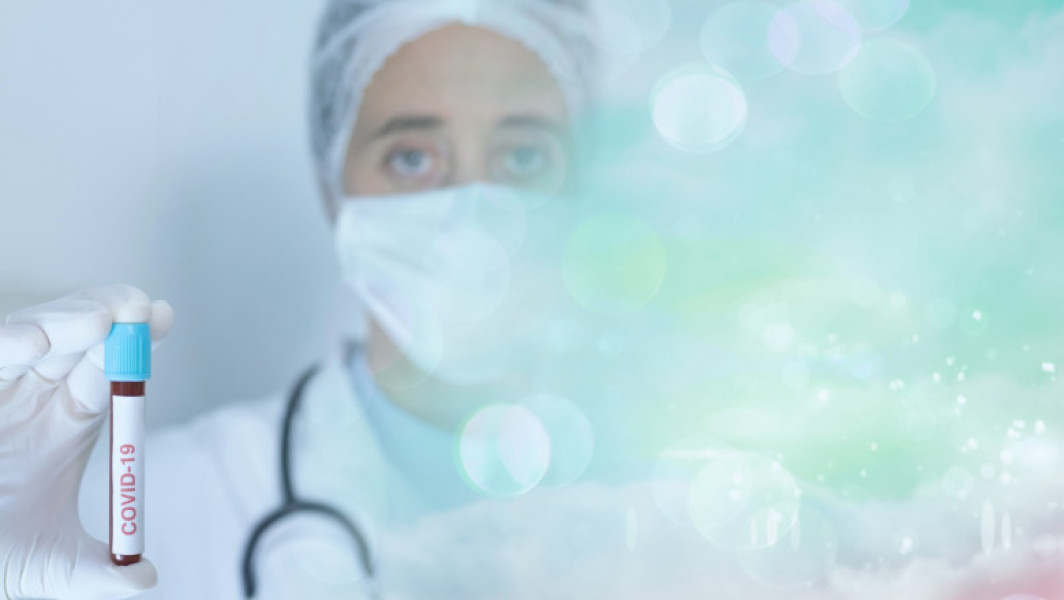 Participare de medici la o conferință controversată despre Covid-19 în Brașov