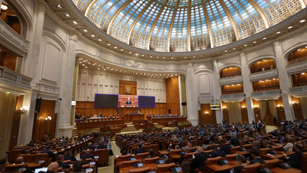 Plenul Parlamentului aprobă hotărârea privind constituirea Comisiei speciale comune a Camerei Deputaților și Senatului în domeniul legislației pentru prevenirea, combaterea și sancționarea violenței domestice – „România fără violență domestică”