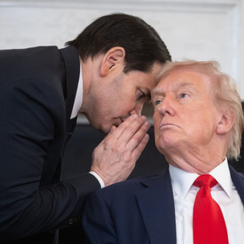 Bilețel primit de Trump sugerează un acord iminent de încetare a focului în Gaza