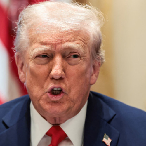 Donald Trump anunță taxe vamale de 100% pentru China din cauza restricțiilor cu pământuri rare