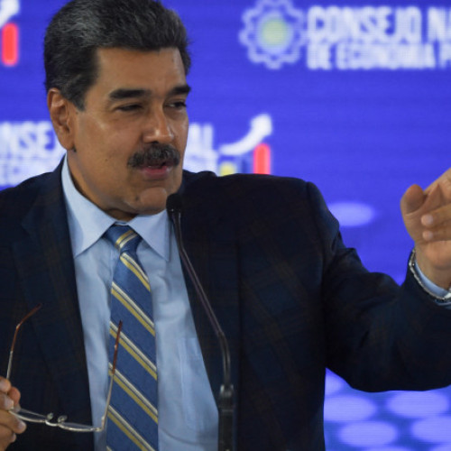 Maduro îl atacă pe opozanta Maria Corina Machado, premiată cu Nobel pentru Pace