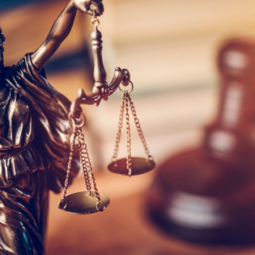 Magistrații decid dacă vor continua protestele după respingerea reformei pensiilor