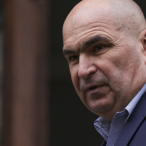 Premierul Ilie Bolojan: România cheltuie mult peste posibilități, salariile publice sunt în pericol