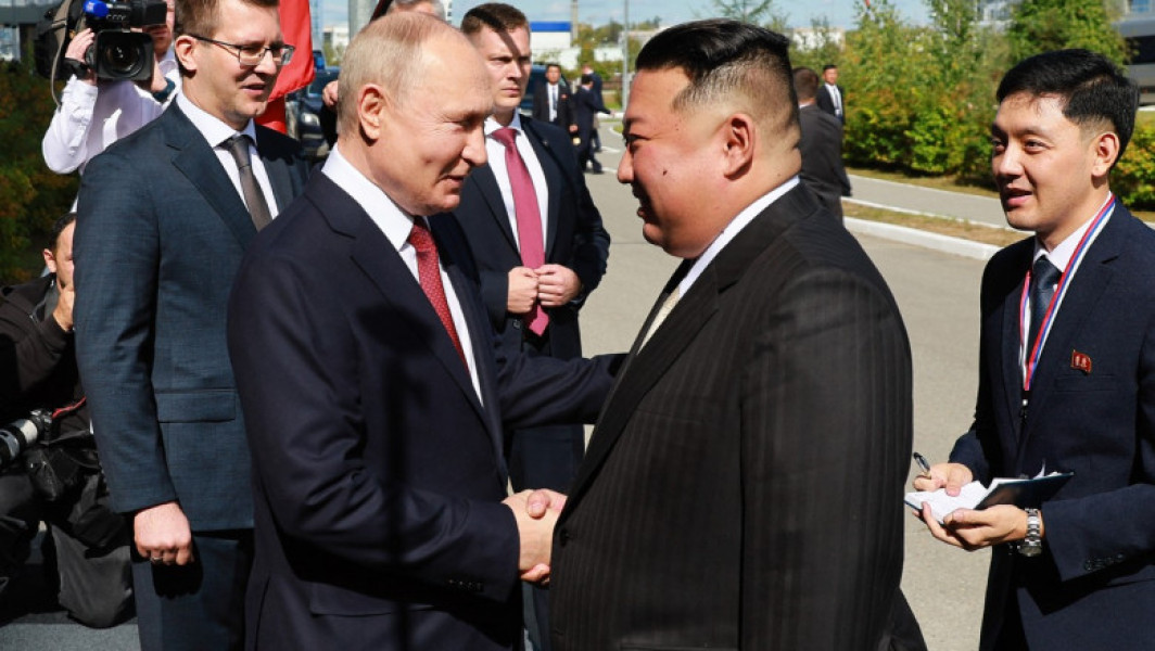 Susținând sud-coreenii, Kim a oferit lui Putin peste 3 milioane de obuze ca cadou; Coreea de Nord a trimis Rusiei peste 6.700 de containere cu milioane de unități de muniție de la jumătatea lui Iulie trecută