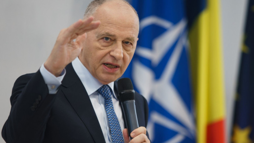 Geoană, despre afirmaţiile liderilor PSD la adresa sa: Nu mă afectează, afirmă fostul preşedinte al partidului. Răspunsuri la atacurile venite din partea unor lideri ai PSD.