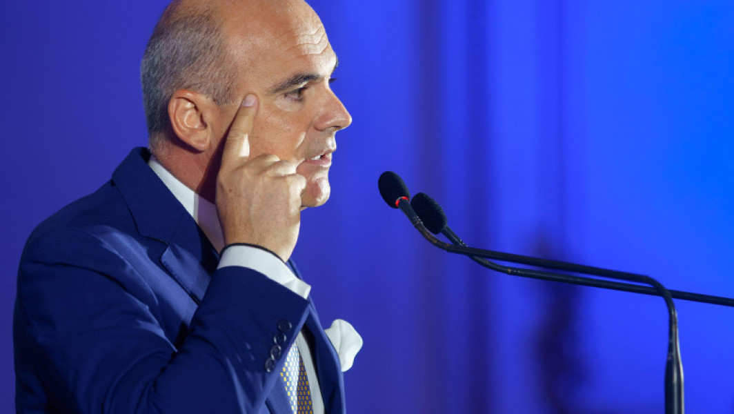 Rareș Bogdan: PNL Nu o Suspendă pe Gabriela Firea pentru Primăria Capitalei, Vor Avea Candidat Propriu