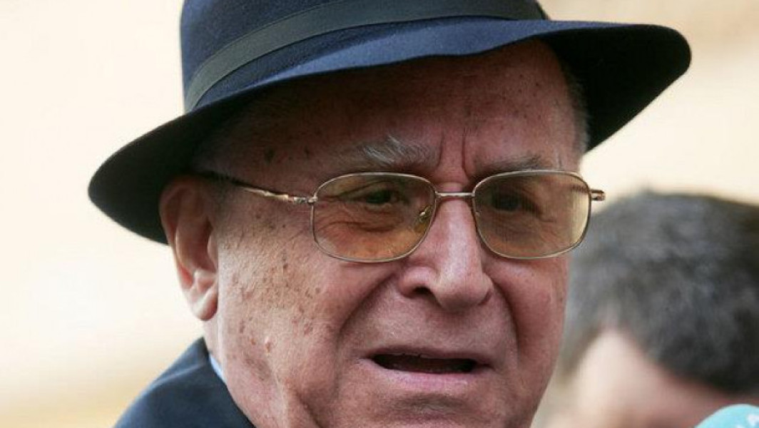Noul fost presedinte Iliescu dezvaluie motivul pentru care nu este de acord cu evolutia virtuala: prezentarea in online a carierei politice elimina sansele tinerilor care doresc sa ogeasca Institutia de Cultura